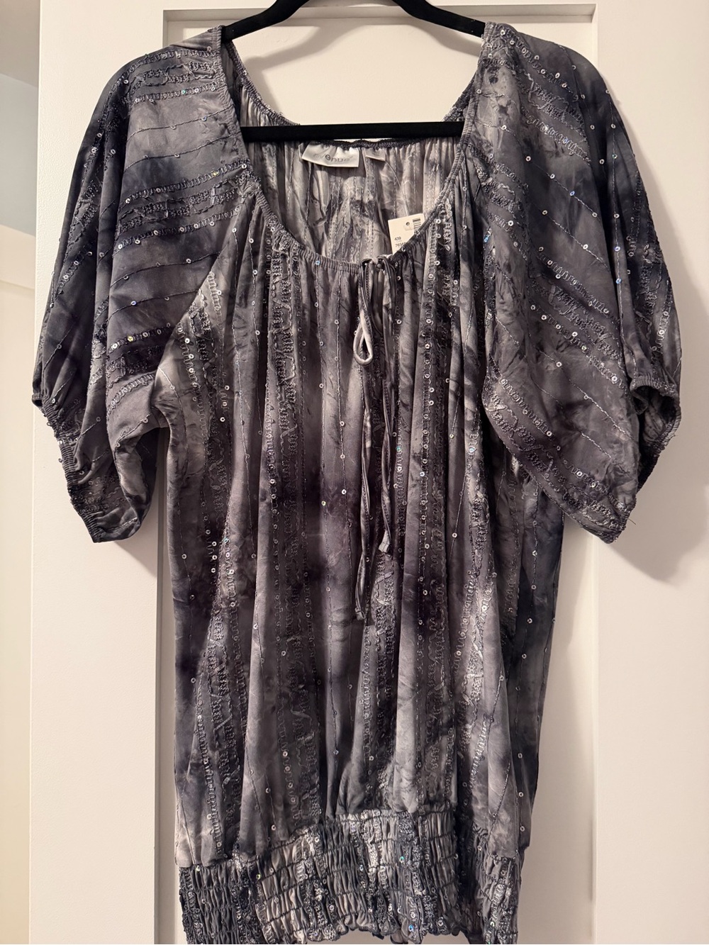 Avenue Gray Sequin Tie-Dye Peasant Tunic